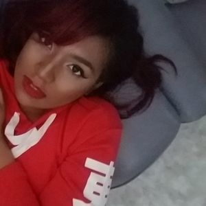 Meet your Posher, Kira